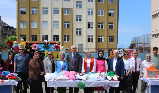 Of'ta öğrencilerin yıl boyunca hazırladığı çalışmalar sergilendi