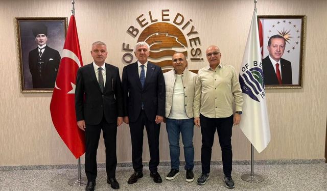Cumhurbaşkanı Danışmanından, Trabzon'da ilçe belediyesine ziyaret!