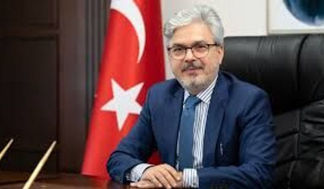 Milli Eğitim Bakan Yardımcısı Yelkenci, Trabzon'da Öğretmen Akademileri kapanış programına katıldı