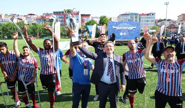 Başkan Genç Ampute takımına şampiyonluk hedefi çizdi
