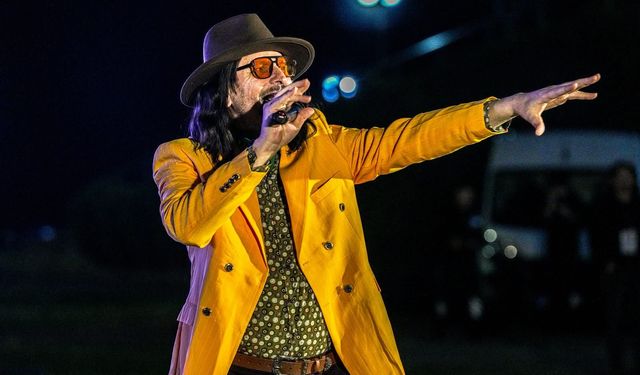 'Ünlü Show' Trabzon'da ilçe turnesine çıkıyor