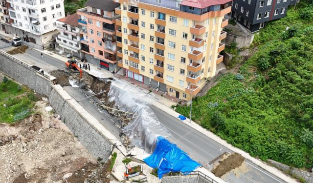 Rize’de çöken yolla ilgili flaş iddia! Çökmeden önce uyarmışlar