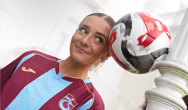 Barbara Zagonyi Trabzonspor'a imzayı attı