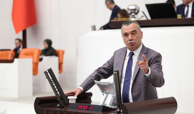 İYİ Parti Trabzon Milletvekili Yavuz Aydın tepki gösterdi! Türk sahipli gemiler neden korunmuyor?