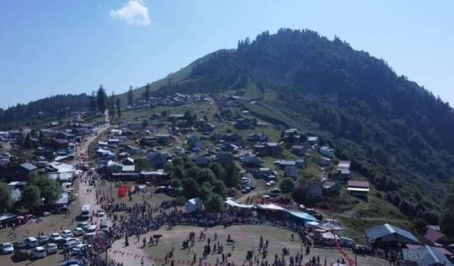 Sis, yağmur, çamur dinlemediler, 116 yıllık geleneği yaşattılar