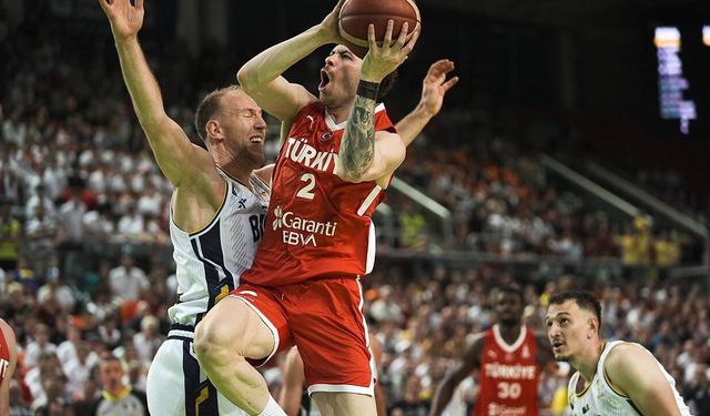 12 Dev Adam’dan 5’te 5! Liderlik garantilendi