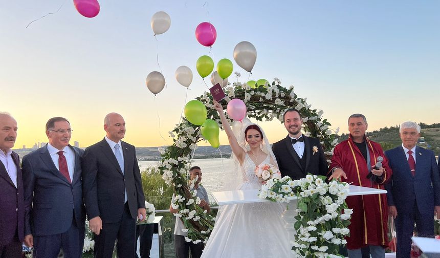 Ankara’da Milli Güvenlik Kurulu gibi nikah! Hartuç ve Çevik ailelerinin en mutlu günü