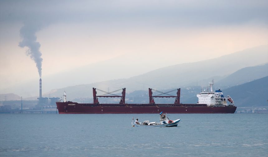 HATAY - Ukrayna'dan mısır taşıyan "Arizona" gemisi İskenderun Körfezi'ne ulaştı