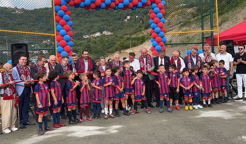 1461 Trabzon FK Akademisi'nin yeni yapılan futbol tesisleri açıldı