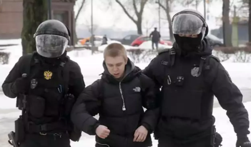 Rusya'da Navalny protestolarında gözaltı sayısı 400’e yükseldi