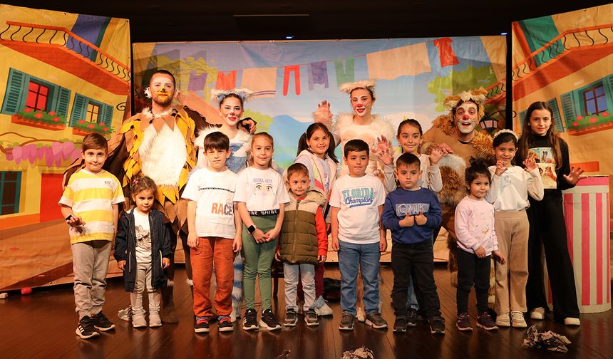 Akçaabat'ta çocuk tiyatroları şenliği sona erdi!