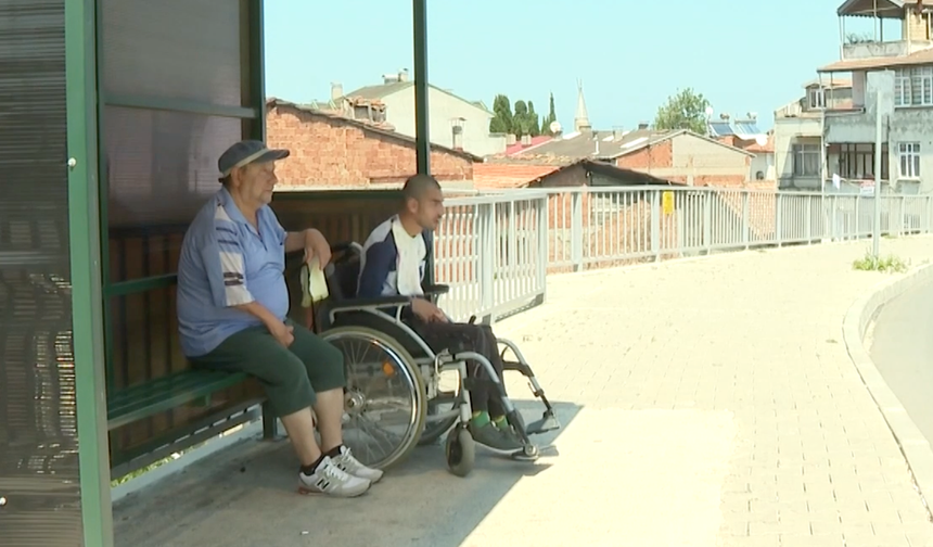 Trabzon’da engelli oğlu için yaşam mücadelesi veriyor