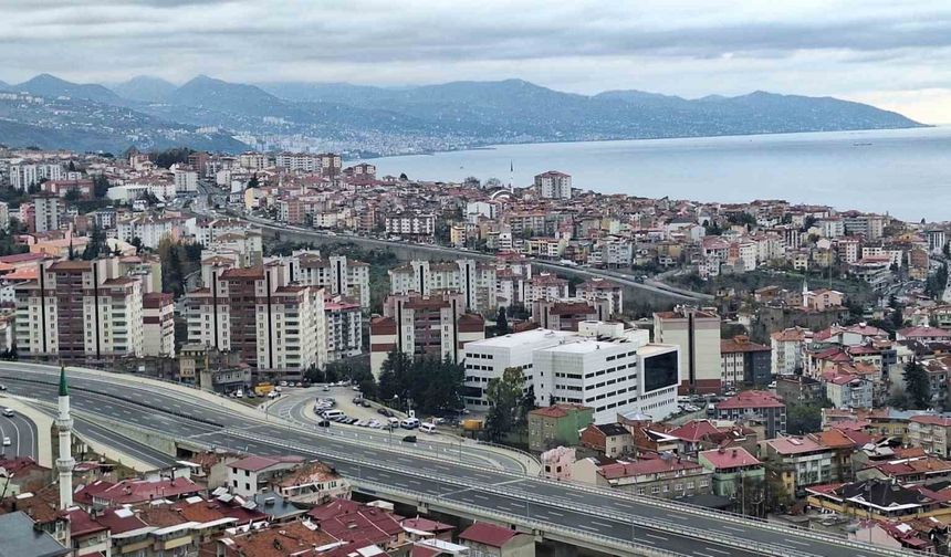 Ayhan Taflan: "Arap turistler Trabzon’da önceki yıllarda aldığı konutlarını satmaya başladı"