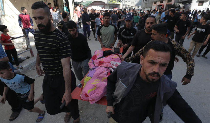 Katil İsrail'in Gazze'ye saldırılarında can kaybı 52 bin 495'e yükseldi