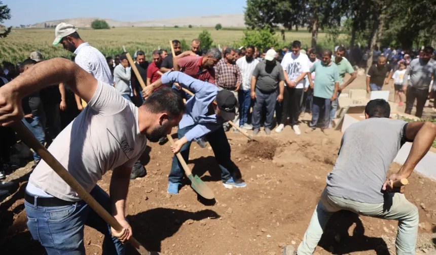 Hatay'da düğün sevinci yerini acıya bıraktı: 22 yaşındaki genç kalp kriziyle hayatını kaybetti