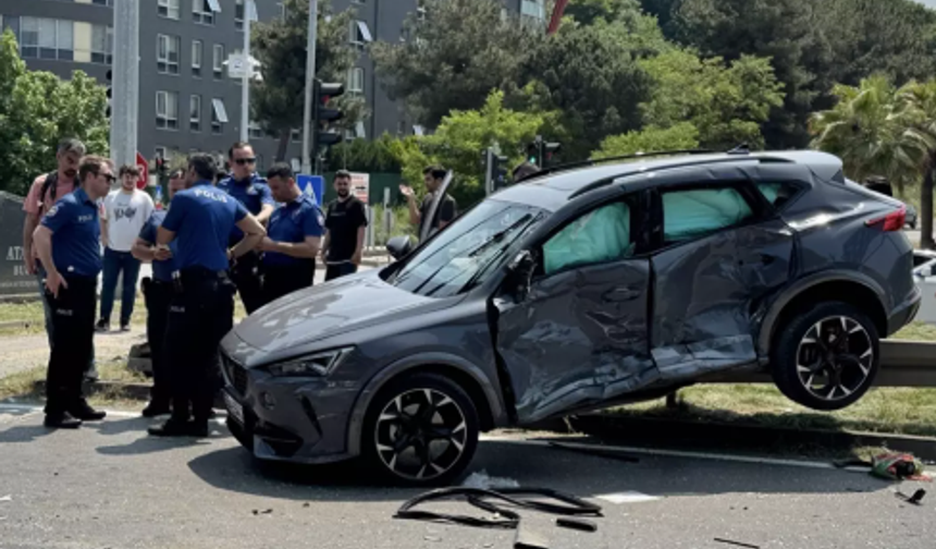 Bayramda  acı bilanço! 3 günde  2 bin 238 trafik  kazası