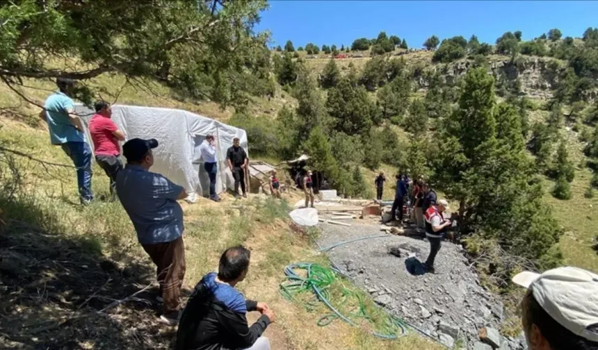 Erzurum'da oltu taşı ocağında göçük: 3 işçi hayatını kaybetti