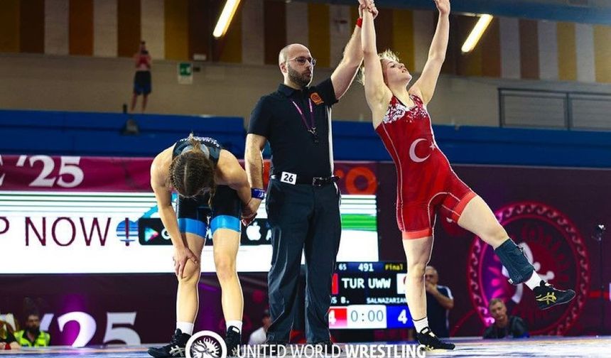 Trabzonlu güreşçi Beyzanur Akkuş, Avrupa şampiyonu oldu