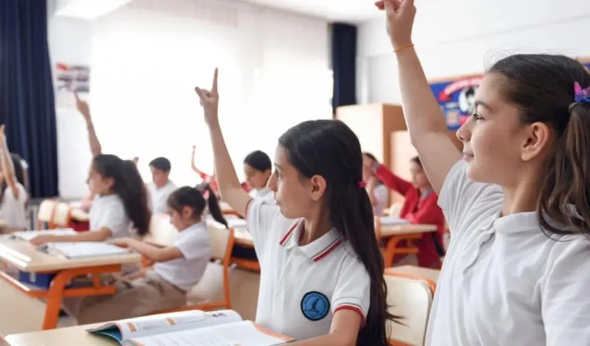 Milyonlarca öğrenci için  okullarda  yeni dönem!