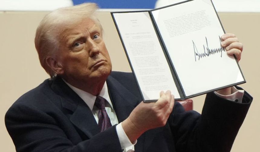 ABD'ye gidecekler dikkat! Trump imzaladı, 100 bin dolarlık ek ücret
