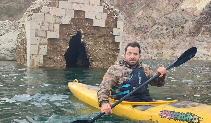 Yusufeli Barajı’nda sular çekildi, tarihi kale ortaya çıktı