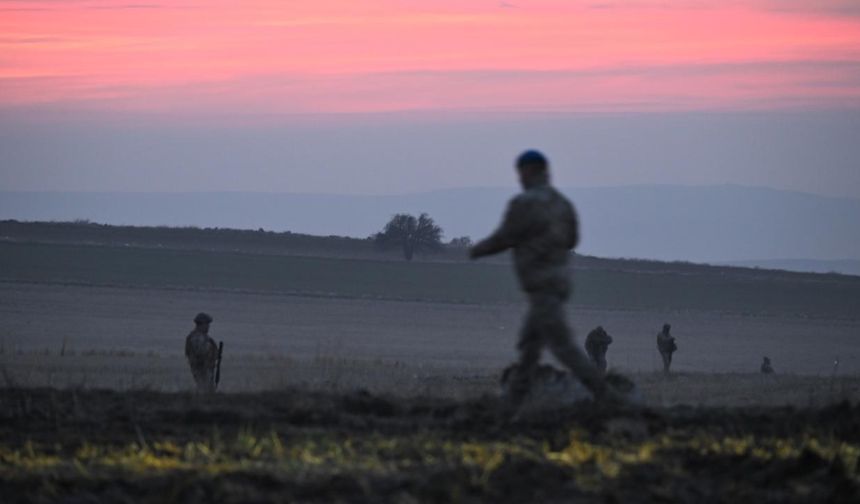 Libya heyetini taşıyan uçağın karakutusu  hasar görmüş...