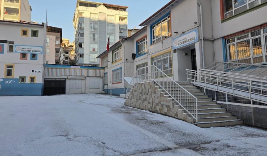 Samsun'da eğitime ara verildi! Kar etkili oldu