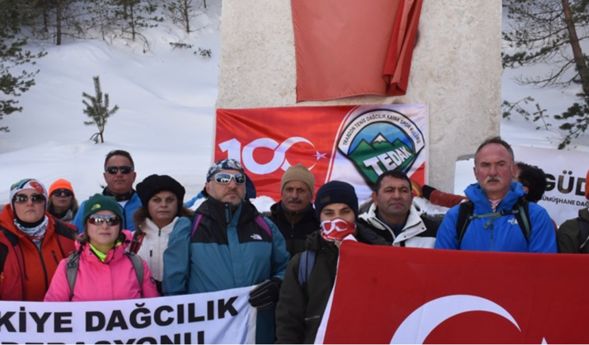 Zigana Dağı'nda 17 yıl önceki çığda hayatını kaybeden 10 dağcı anıldı