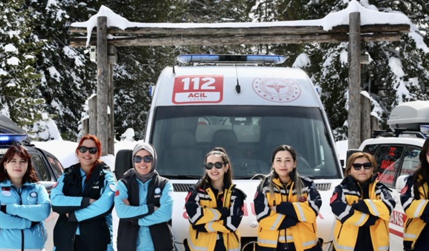 Paramedik kadın sürücüler Karadeniz'in zorlu coğrafyasında fedakarca görev yapıyor
