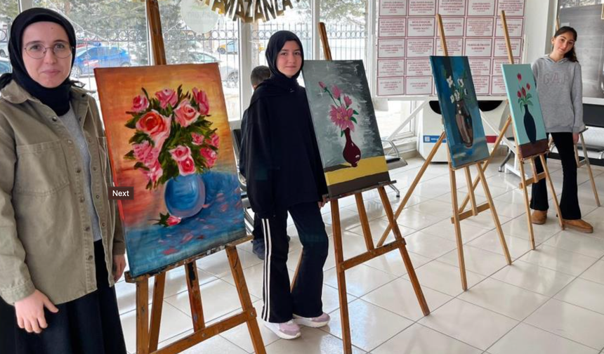 Bayburt'ta öğrencilerin 'Kadınlar Günü' sergisi açıldı