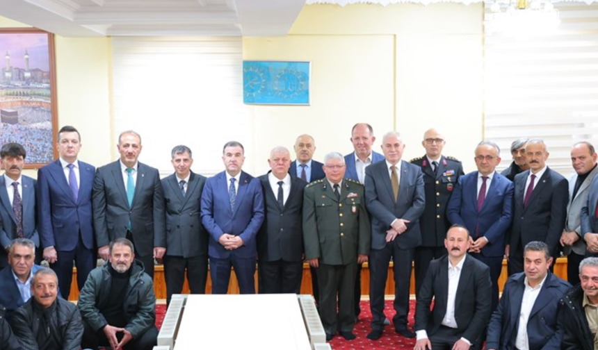 Bayburt'ta bayramlaşma programı düzenlendi