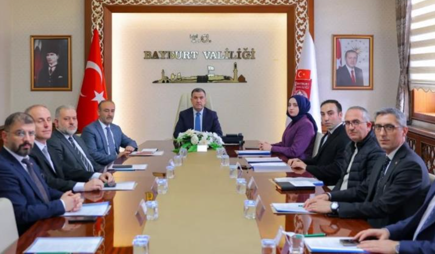 Bayburt’ta hayvanları korumaya yönelik sürdürülen çalışmalar toplantıda değerlendirildi