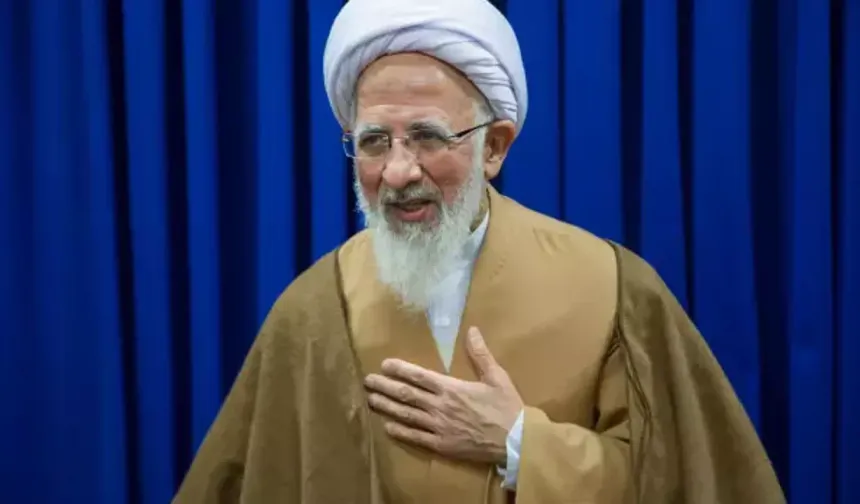 İran'dan dikkat çeken fetva, 'Siyonistlerin kanını dökmek farzdır'