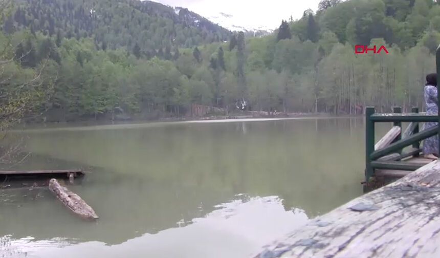 Artvin - Karagöl, bayramda yerli ve yabancı turistleri ağırladı