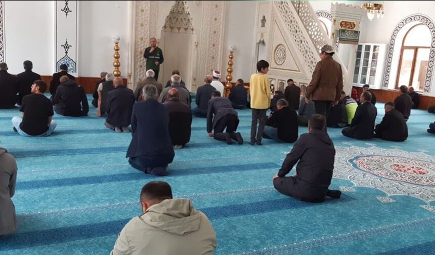 Bayburt’ta cami cemaati bağımlılıkla mücadele konusunda bilgilendirildi