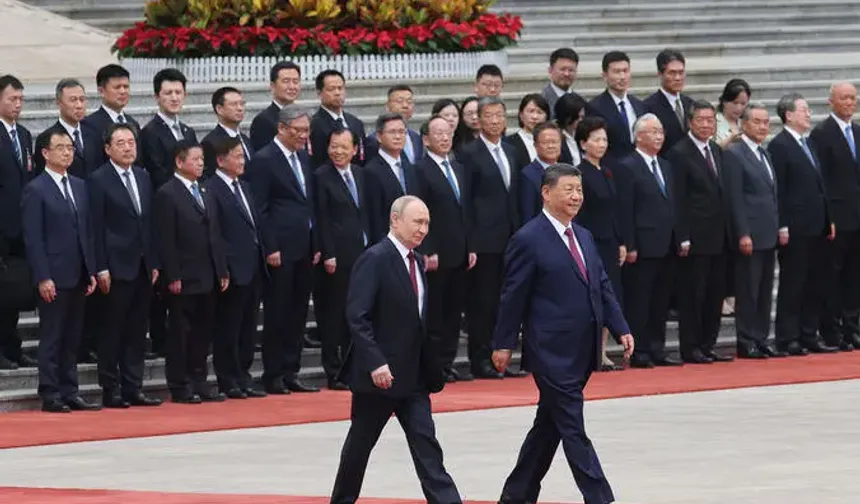 Şi ve Putin görüştü! ABD'ye savaş mesajı