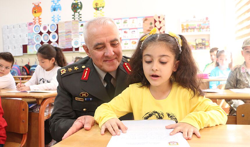 Samsun’da Mehmetçikten öğrencilere mektup
