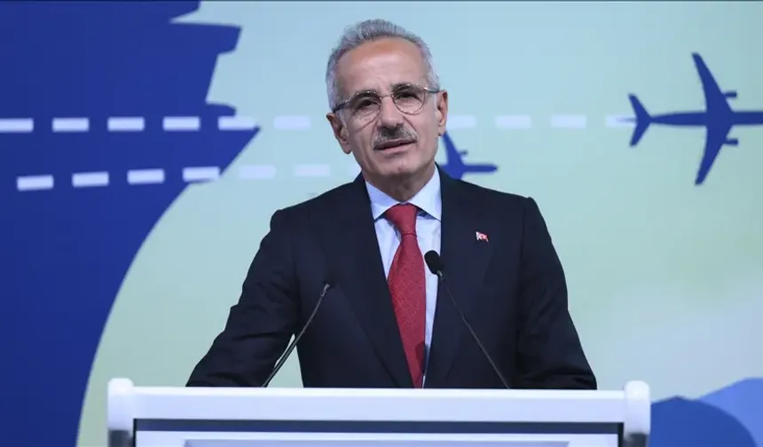 Havalimanlarında tarihi yoğunluk: Yolcu sayısı nüfusu aştı