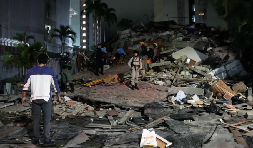 39 saniye arayla iki büyük deprem! Binalar çöktü, uçuşlar durduruldu