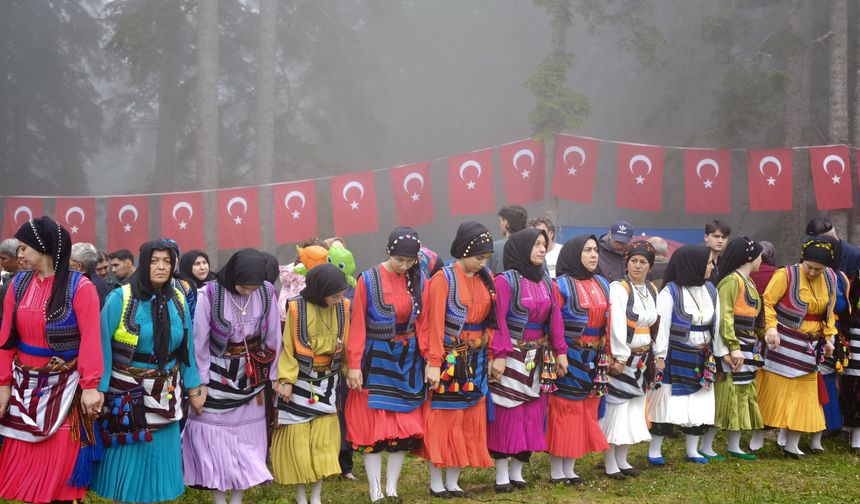 Trabzon'da 27'nci Göllüalan Şenliği yapıldı