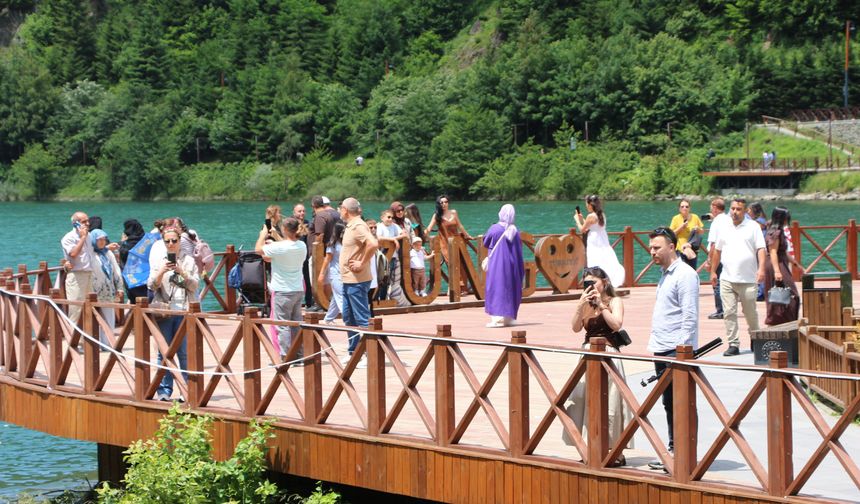 Uzungöl’e turist akını... Otellerde doluluk oranları yükseldi